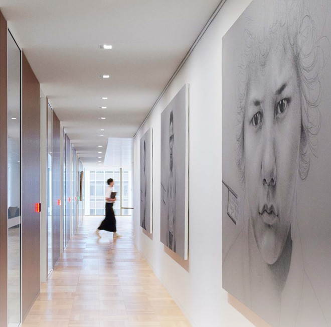 Artbank client, Barrenjoey Sydney, 2025. Artwork featured Vernon Ah Kee, see me, 2006. Photo by Nicole England 2025. 